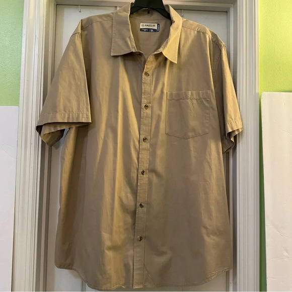 Magellan Outdoor MagShield Classic Fit Short Sleeve Button Down Shirt - Picture 1 of 8